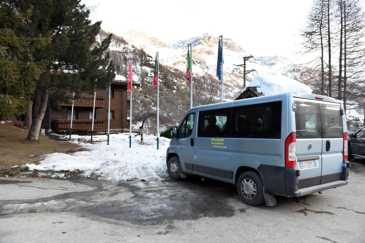 Hotel Rascard Valtournenche Exterior foto
